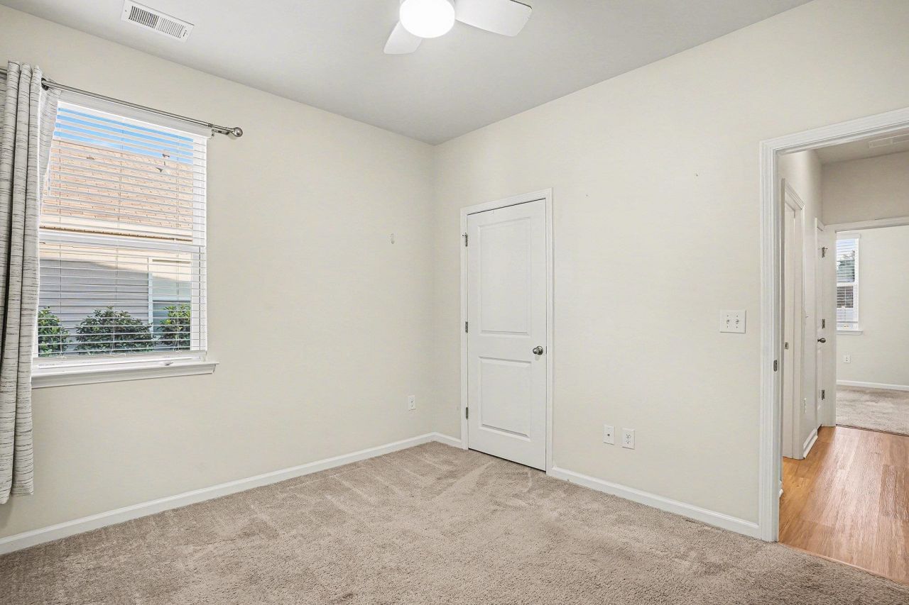 188 Legends Village Loop Photo 18