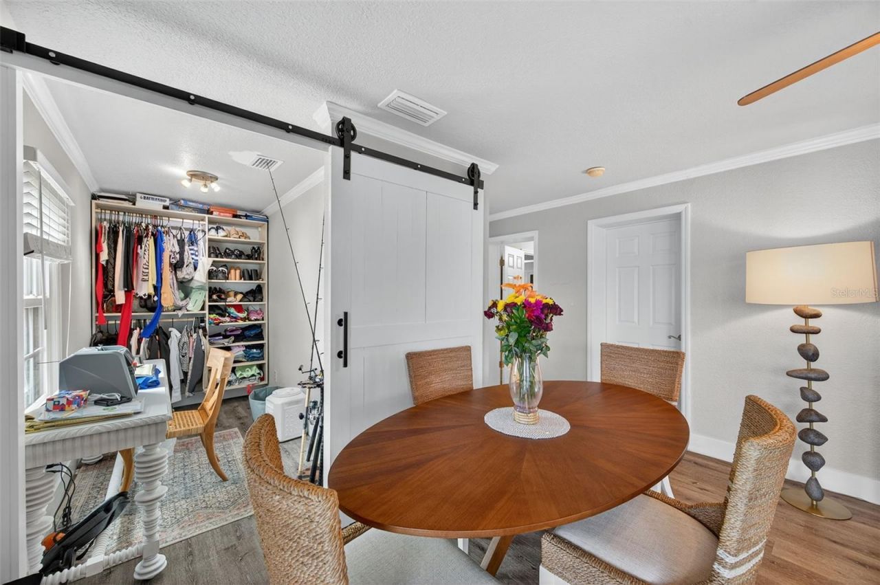 4924 Beach Drive Se, Unit F, Saint Petersburg, FL 33705 Photo