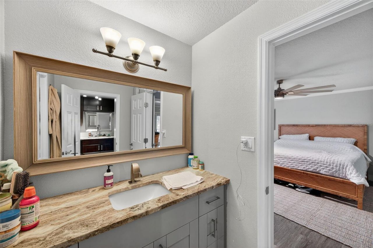 4924 Beach Drive Se, Unit F, Saint Petersburg, FL 33705 Photo