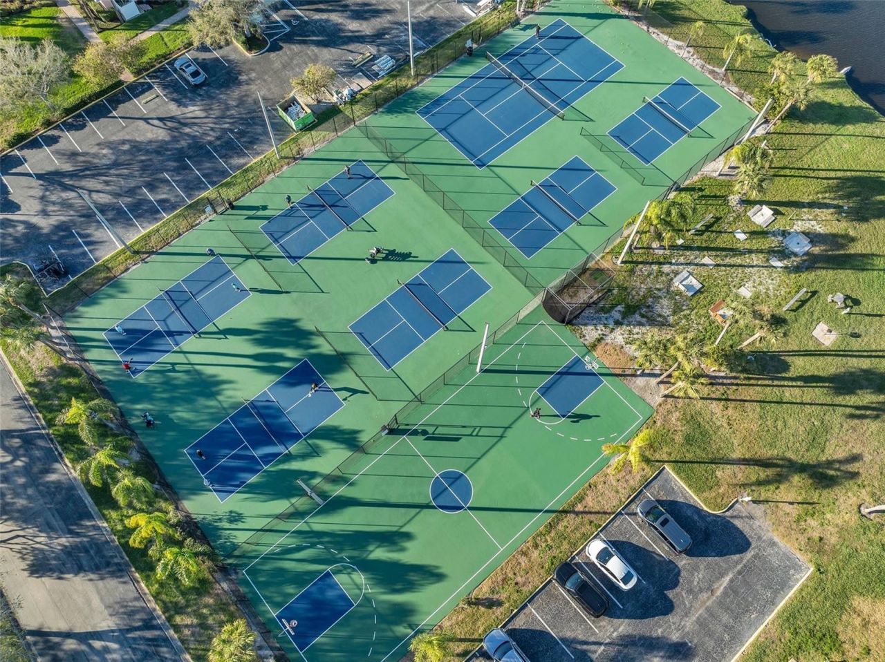 4924 Beach Drive Se, Unit F, Saint Petersburg, FL 33705 Photo