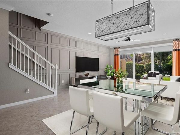 692 SW Glen Crest Way, Stuart, FL 34997