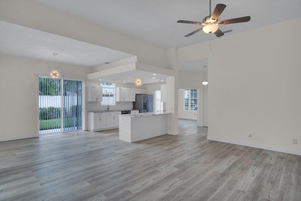 324 NW Bentley Circle, Port Saint Lucie, FL 34986 Photo