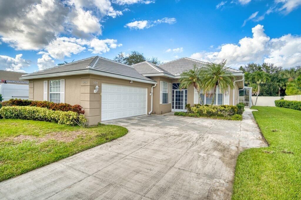 324 NW Bentley Circle, Port Saint Lucie, FL 34986 Photo