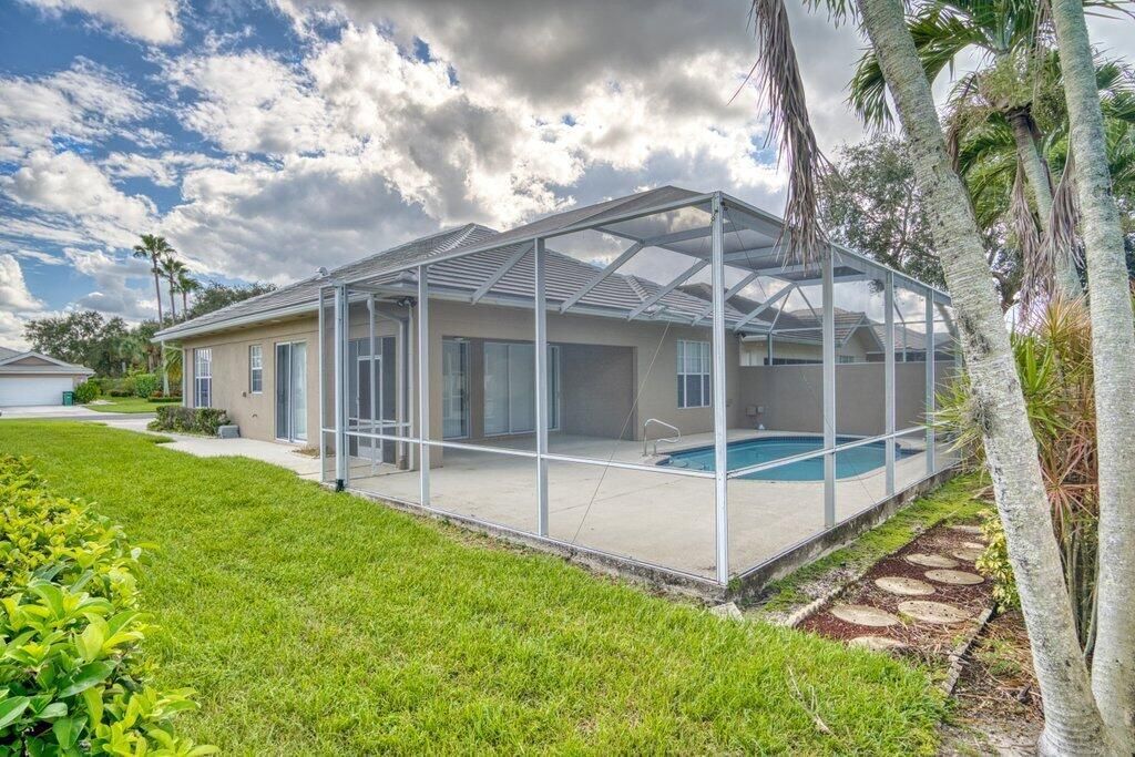 324 NW Bentley Circle, Port Saint Lucie, FL 34986 Photo