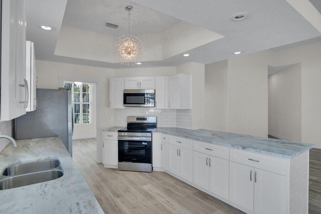 324 NW Bentley Circle, Port Saint Lucie, FL 34986 Photo