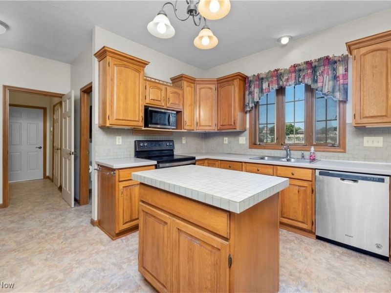 4591 S Memorial Shoreway Drive, Lakeside Marblehead, OH 43440 Photo 5