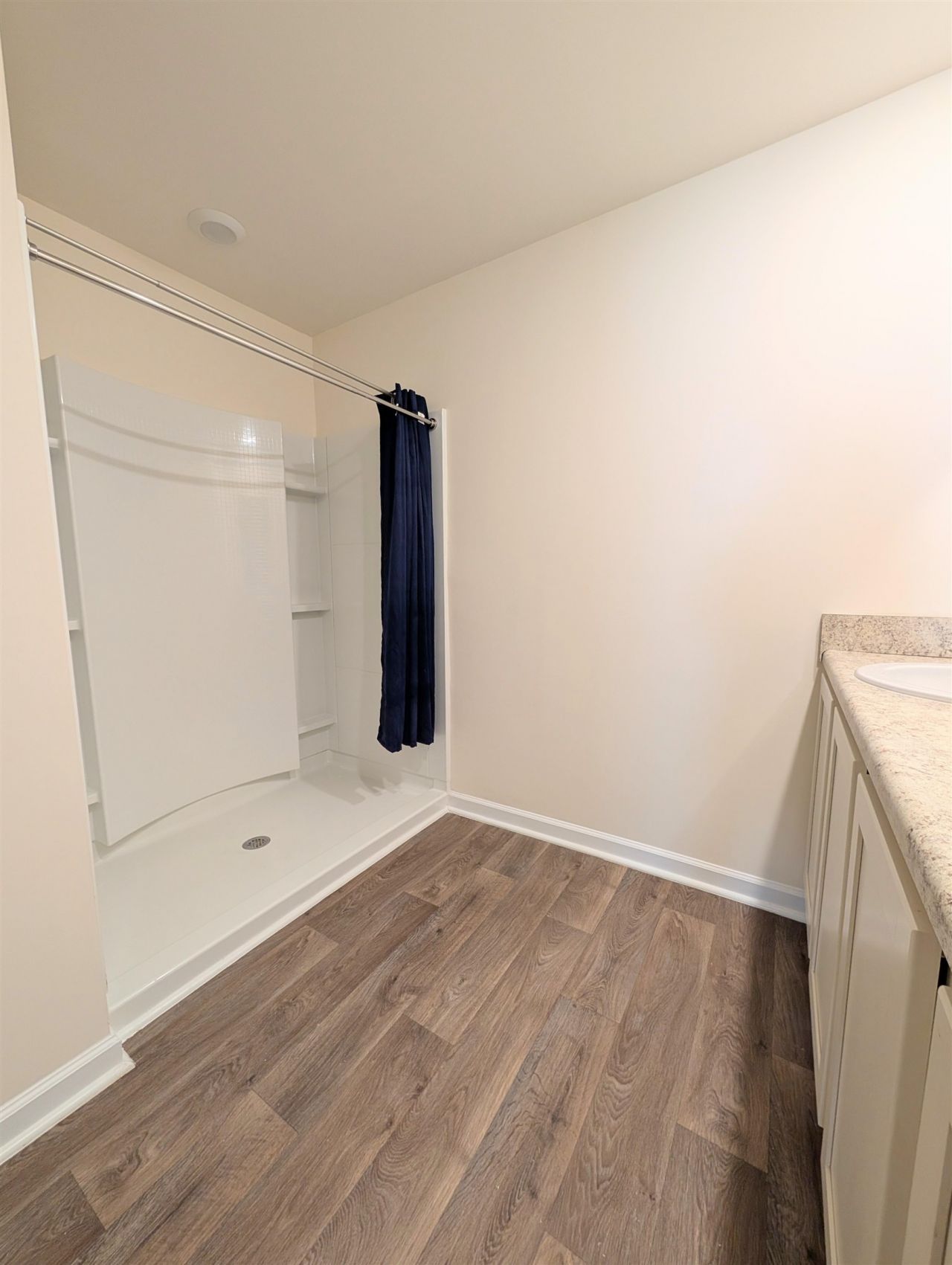 869 Twickenham Loop Photo 23