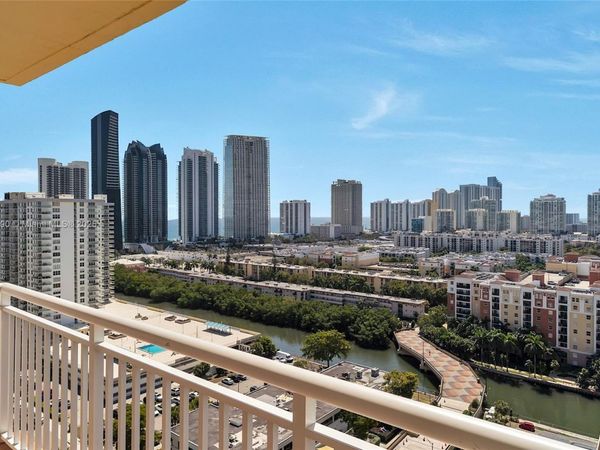 251 174th St, Unit 2115, Sunny Isles Beach, FL 33160
