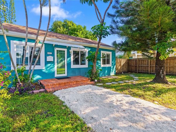 2447 Wilson St, Hollywood, FL 33020