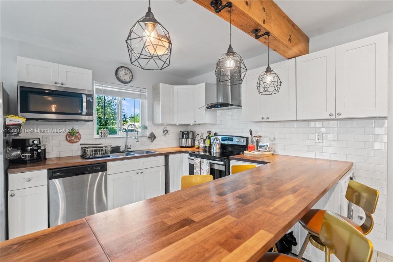 2447 Wilson St, Hollywood, FL 33020 Photo