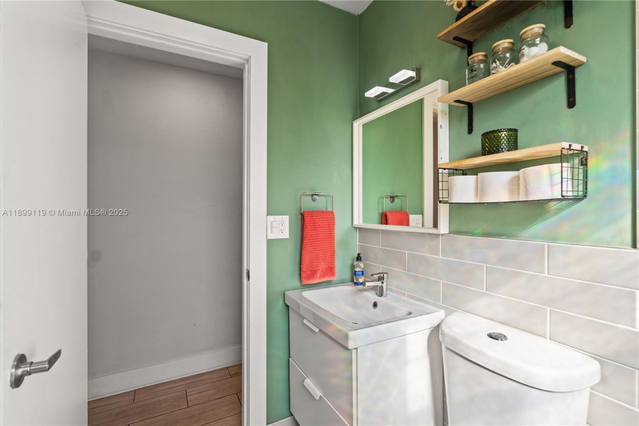 2447 Wilson St, Hollywood, FL 33020 Photo