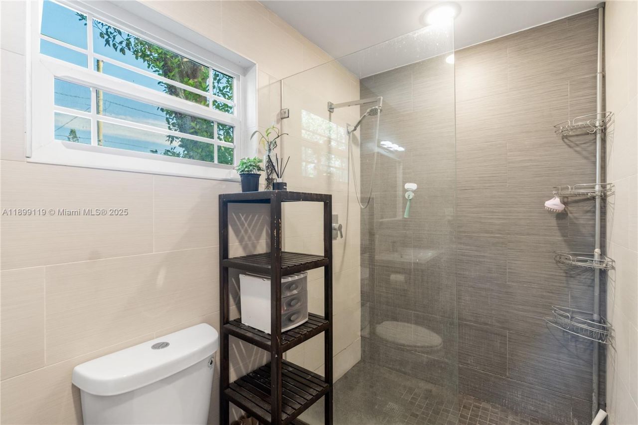 2447 Wilson St, Hollywood, FL 33020 Photo