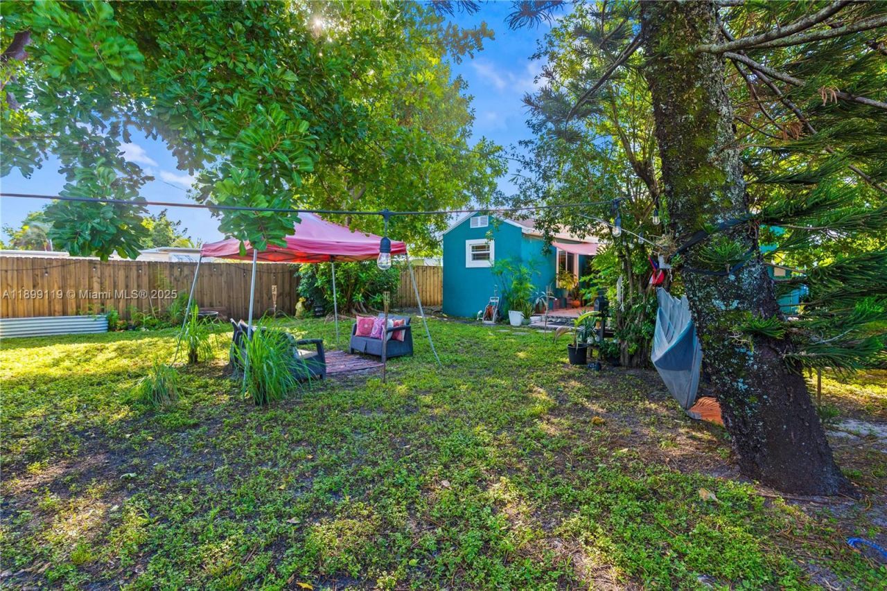 2447 Wilson St, Hollywood, FL 33020 Photo