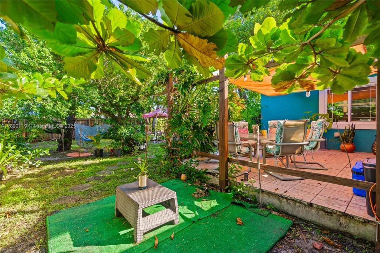 2447 Wilson St, Hollywood, FL 33020 Photo