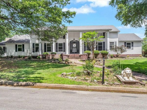 900 Melton Drive, Jonesboro, AR 72401