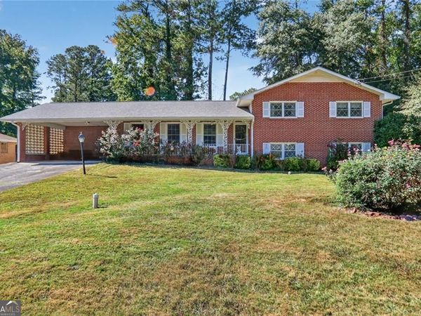 3553 Carriage Way, East Point, GA 30344