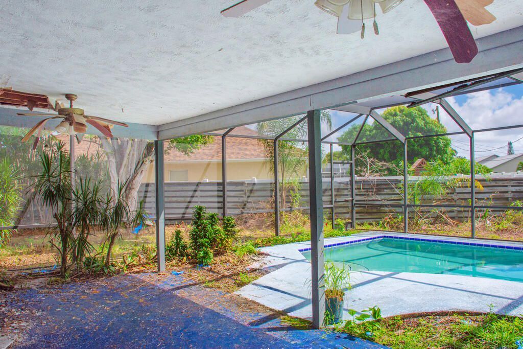 398 SW Ray Avenue, Port Saint Lucie, FL 34983 Photo