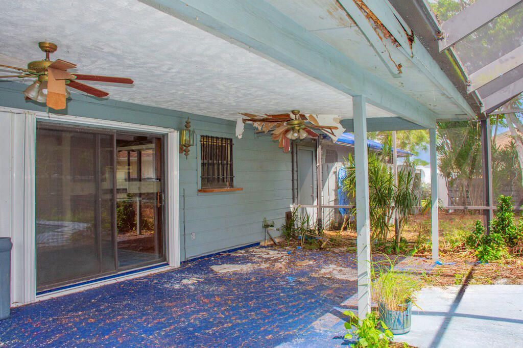 398 SW Ray Avenue, Port Saint Lucie, FL 34983 Photo