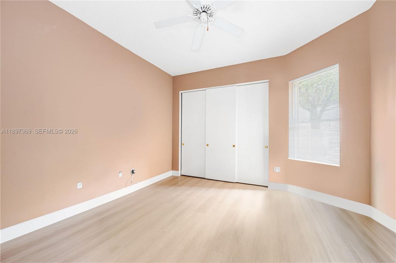 3699 NE 208th Ter, Aventura, FL 33180 Photo