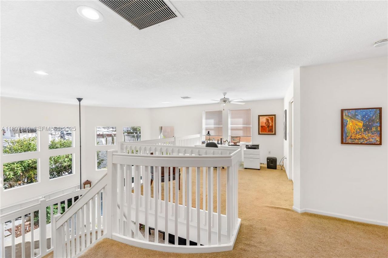 3699 NE 208th Ter, Aventura, FL 33180 Photo