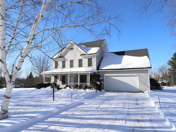 36 Tomahawk Path, Derby, VT 05829