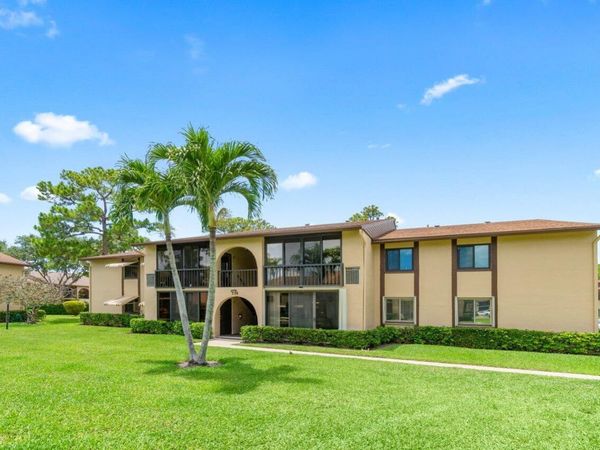 234 Pine Hov Circle, Unit B-1, Greenacres, FL 33463