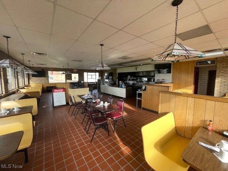 3020 Harrisburg Road NE, Canton, OH 44705 Photo 4