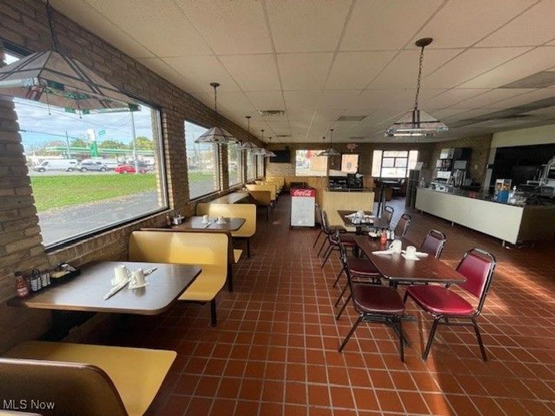 3020 Harrisburg Road NE, Canton, OH 44705 Photo 5