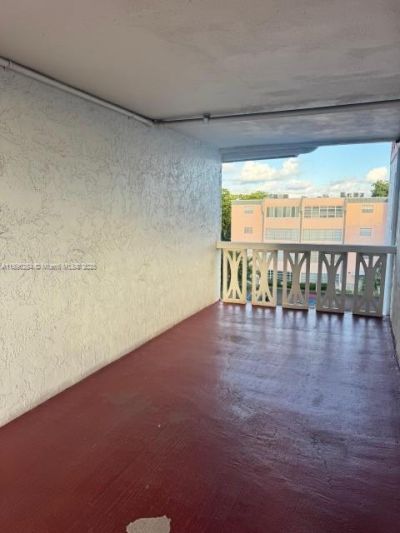 4140 NW 44th Ave, Unit 413, Lauderdale Lakes, FL 33319 Photo