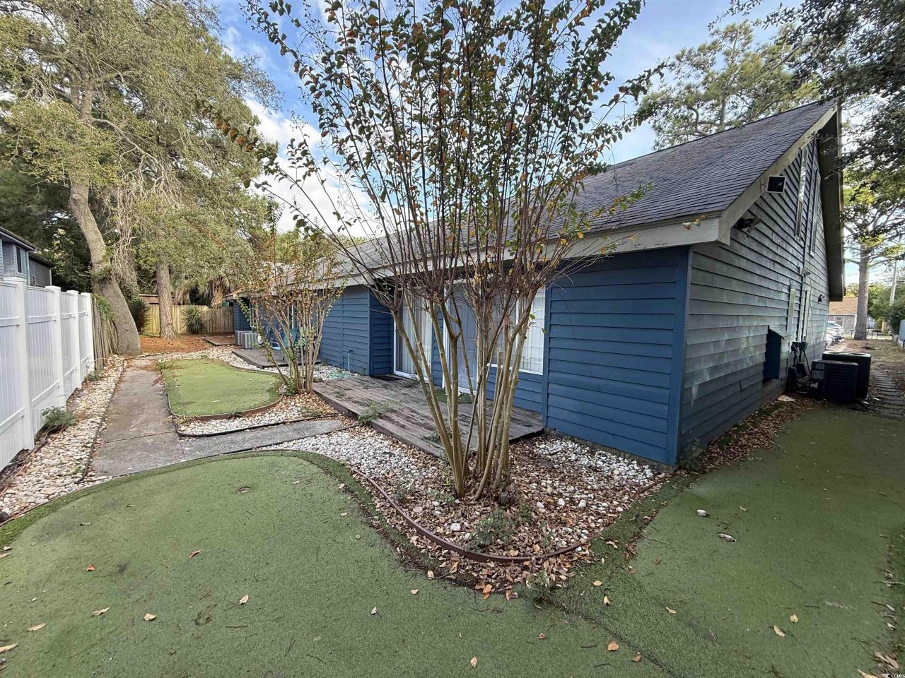 505 63rd Ave. N Photo 3