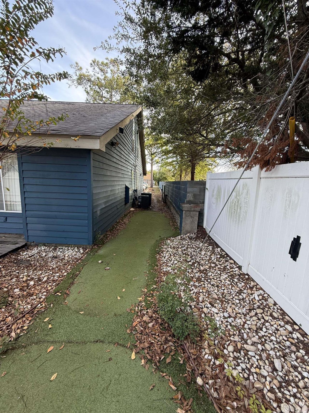 505 63rd Ave. N Photo 4