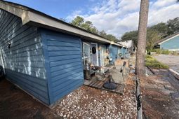 505 63rd Ave. N photo 4