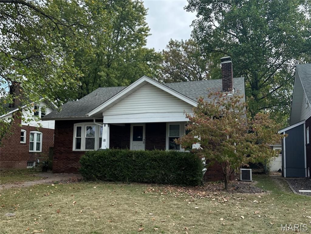 18 S 21st Street, Belleville, IL 62226 Main Photo