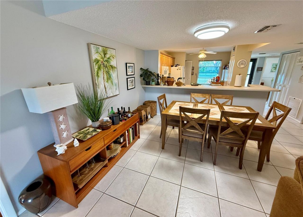 621 Spring Lakes Boulevard, Unit 621, Bradenton, FL 34210 Photo