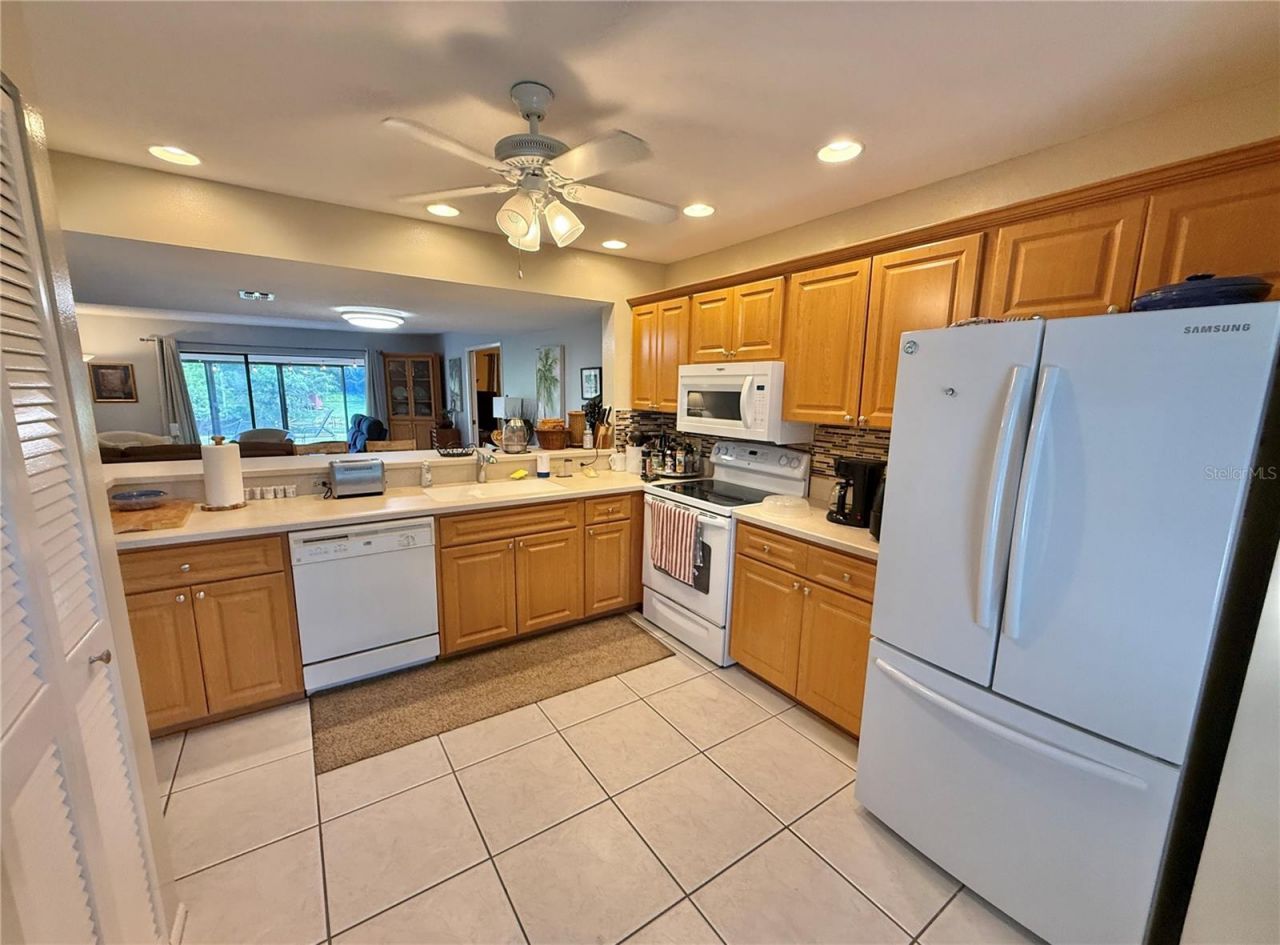 621 Spring Lakes Boulevard, Unit 621, Bradenton, FL 34210 Photo