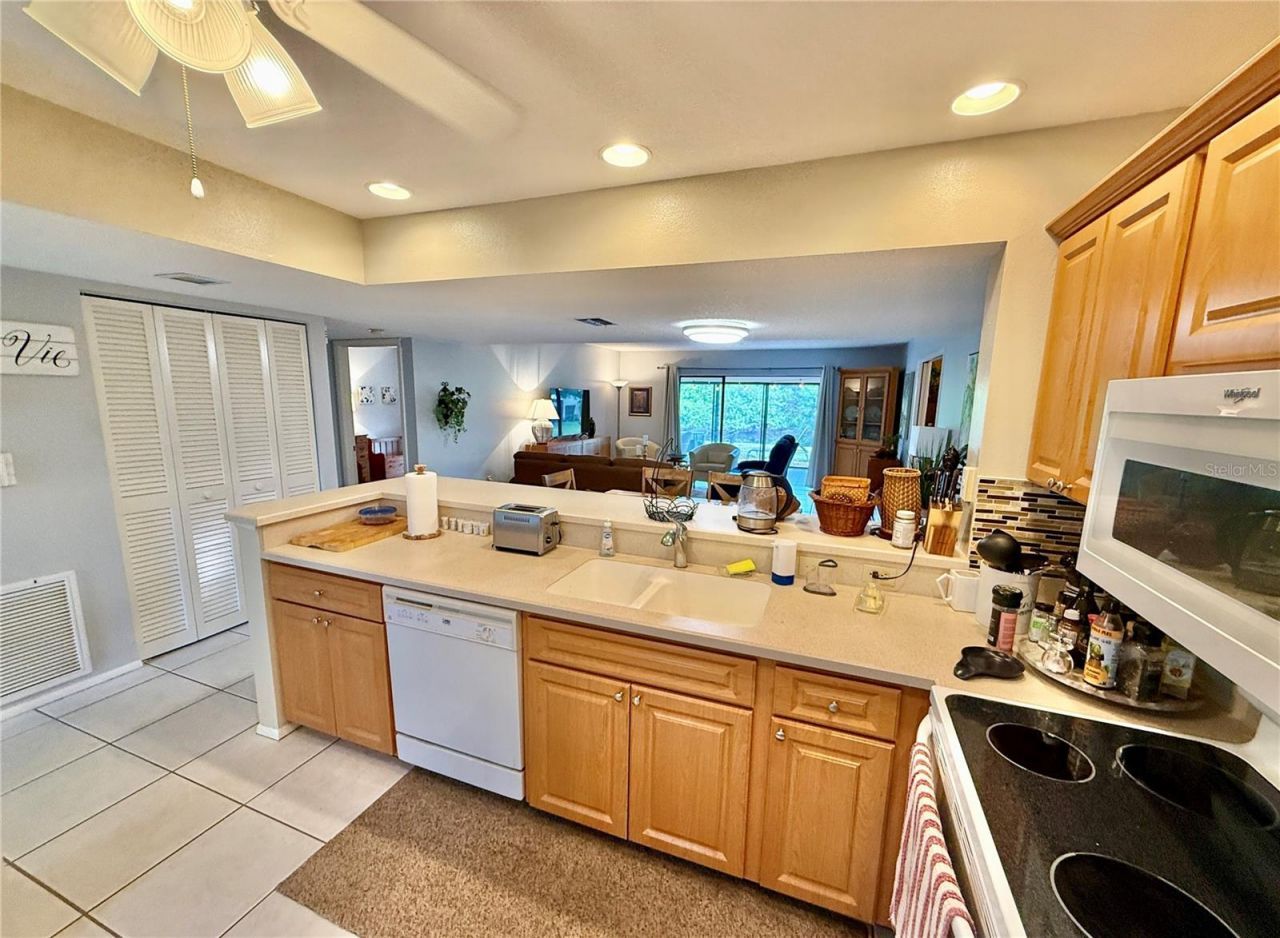 621 Spring Lakes Boulevard, Unit 621, Bradenton, FL 34210 Photo