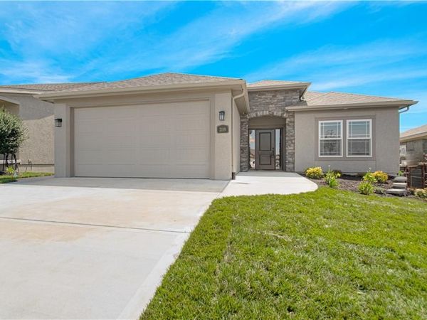 2119 Greenfield Point, Kearney, MO 64060