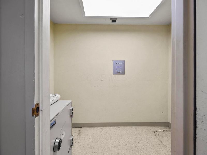 8 W Maple Street , North Lewisburg, OH 43060 Photo 13