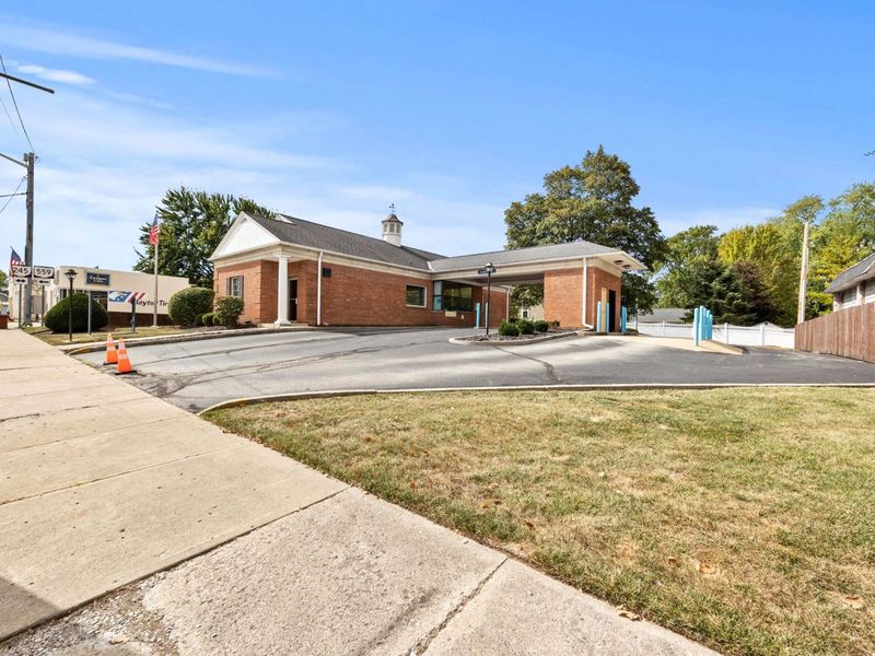 8 W Maple Street , North Lewisburg, OH 43060 Photo 5