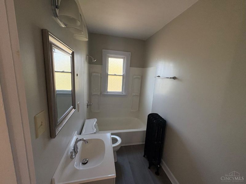 4237 Vine Street, Cincinnati, OH 45217 Photo 6