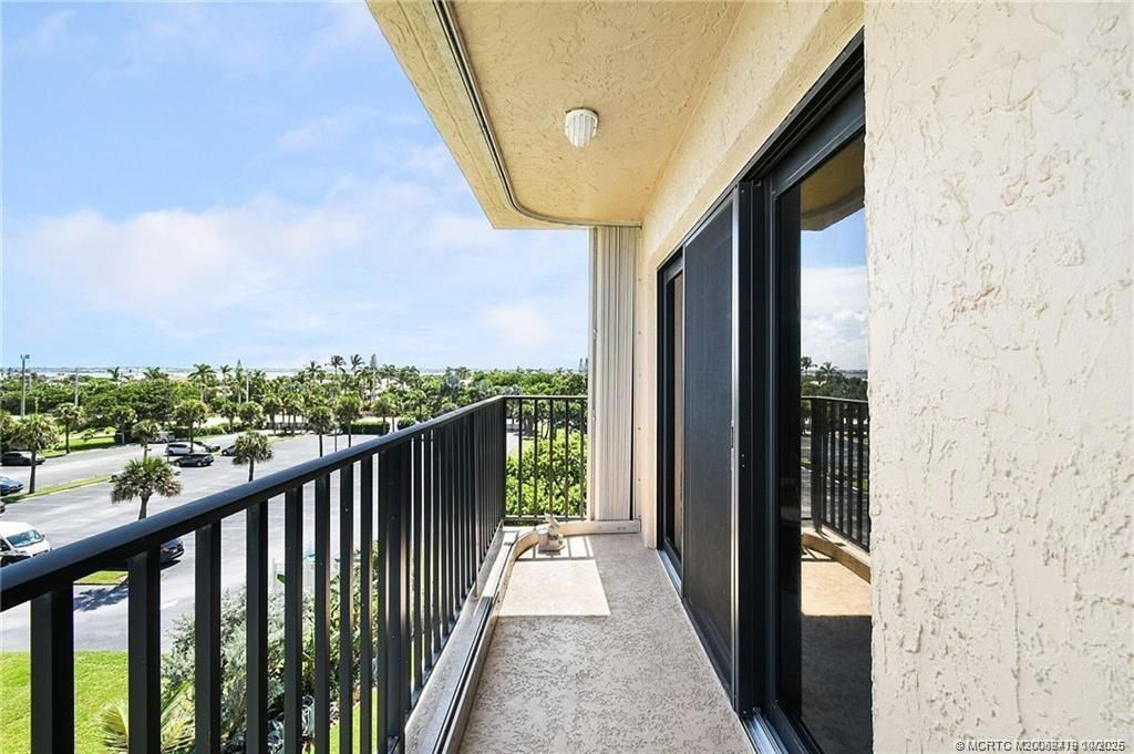 10200 S Ocean Drive, Unit 510, Jensen Beach, FL 34957 Photo