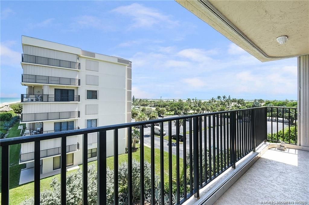 10200 S Ocean Drive, Unit 510, Jensen Beach, FL 34957 Photo