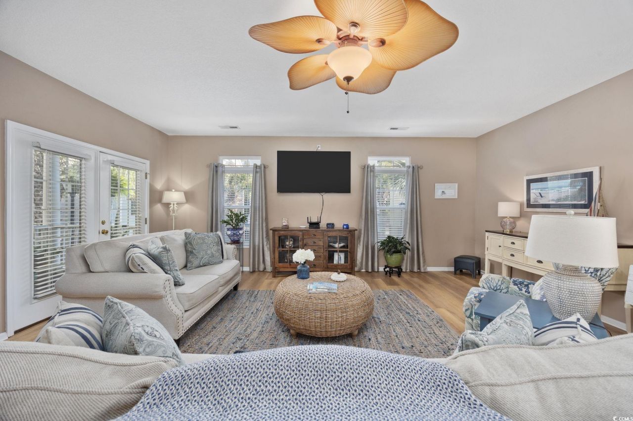 21 Palmas Dr. Photo 9