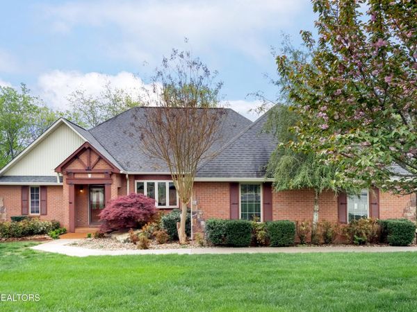 111 Nunnehi Tr, Vonore, TN 37885