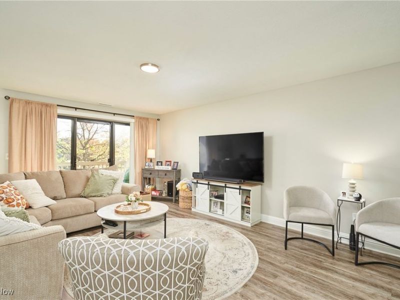 3800 Rosemont Boulevard, Unit 113B, Fairlawn, OH 44333 Photo 4