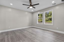 4912 Woodbrier St photo 4