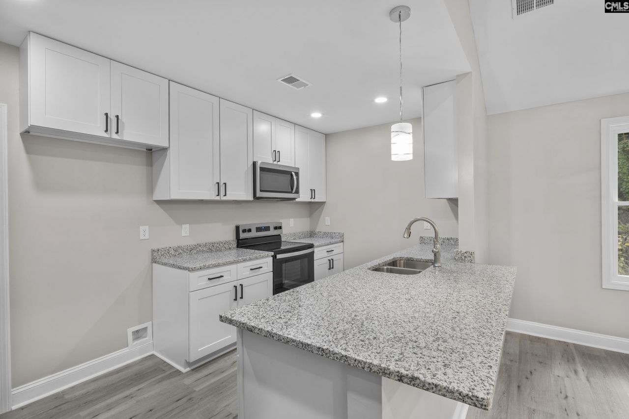 4912 Woodbrier St Photo 8