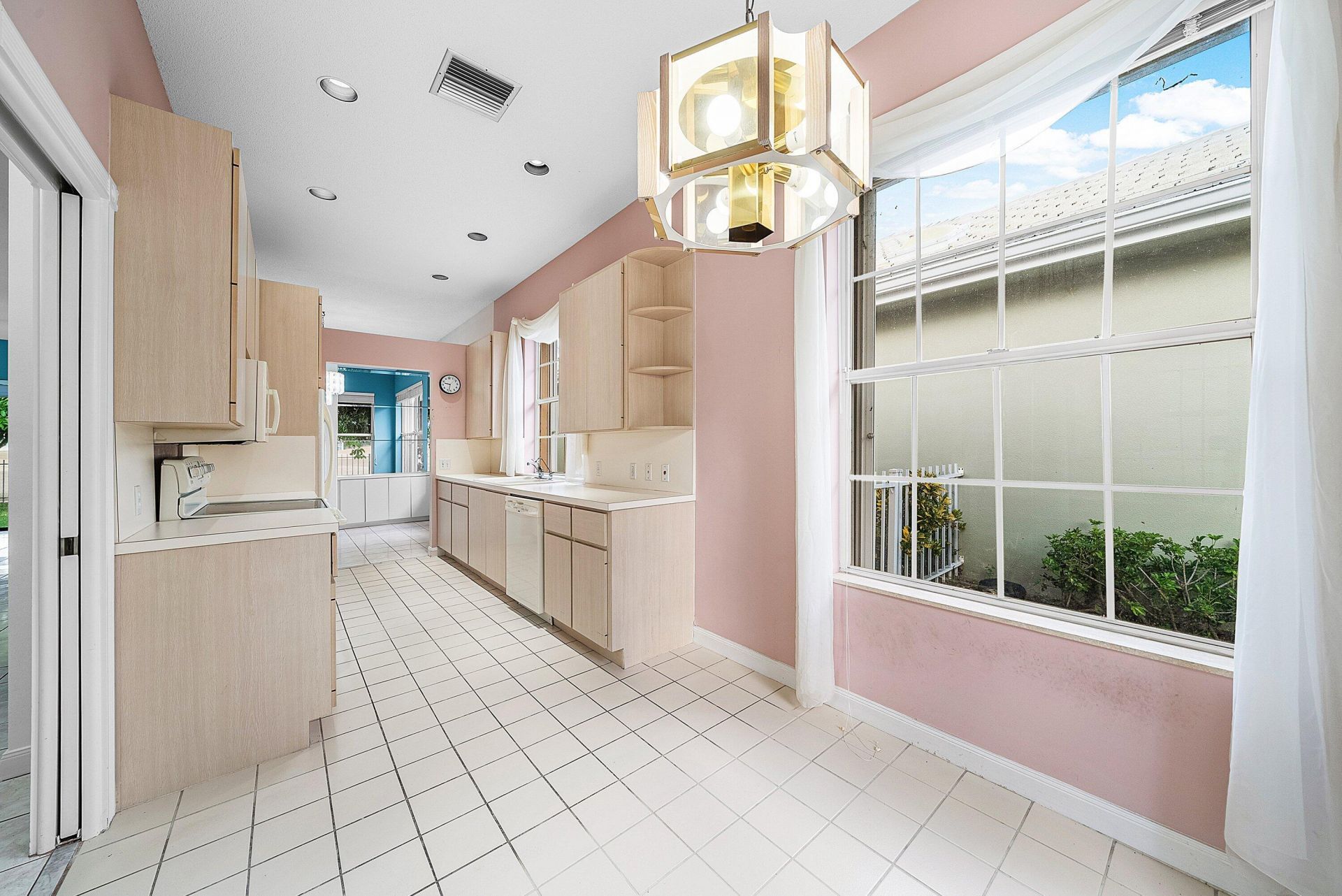 1115 Gator Trail, West Palm Beach, FL 33409 Photo