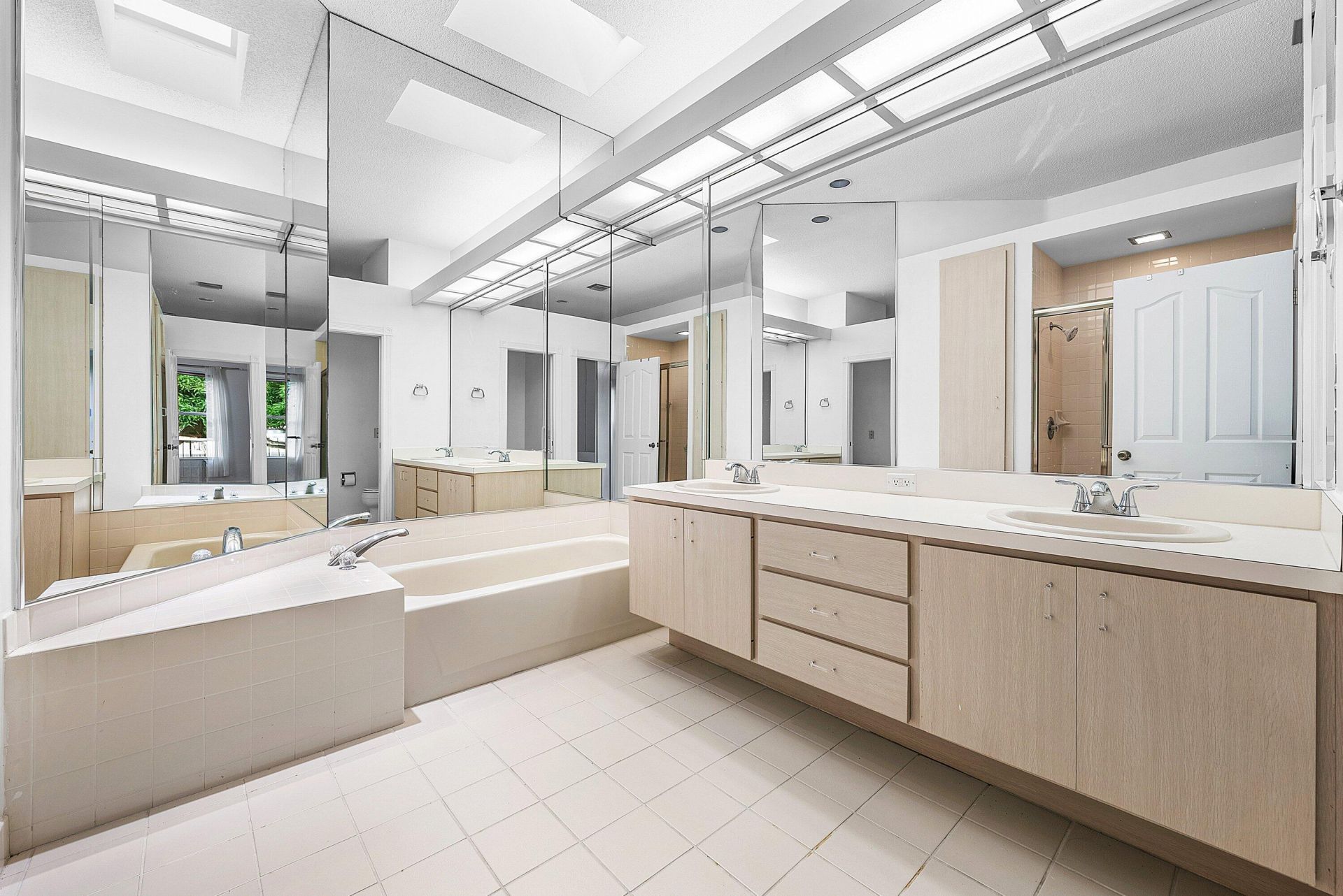 1115 Gator Trail, West Palm Beach, FL 33409 Photo