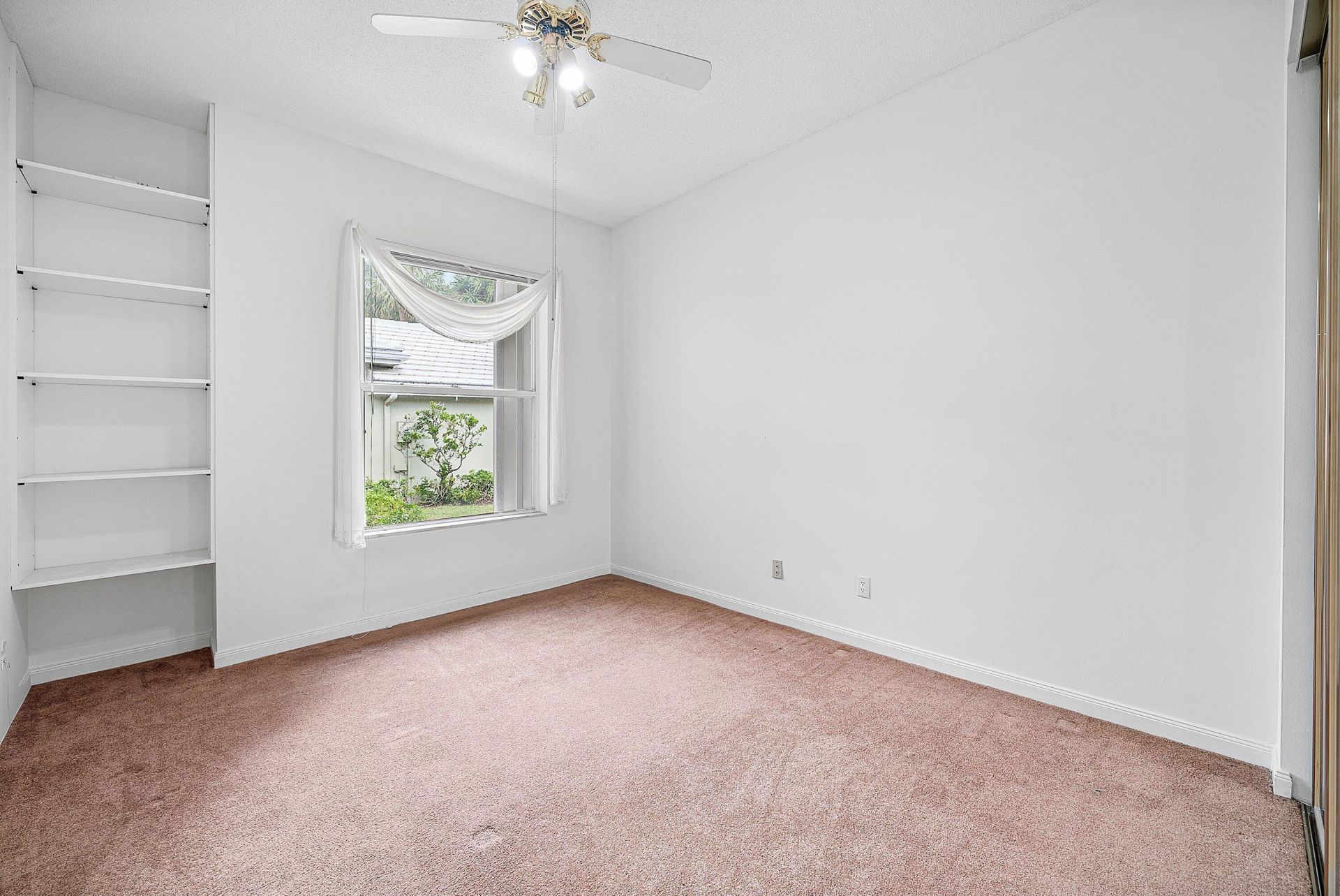 1115 Gator Trail, West Palm Beach, FL 33409 Photo